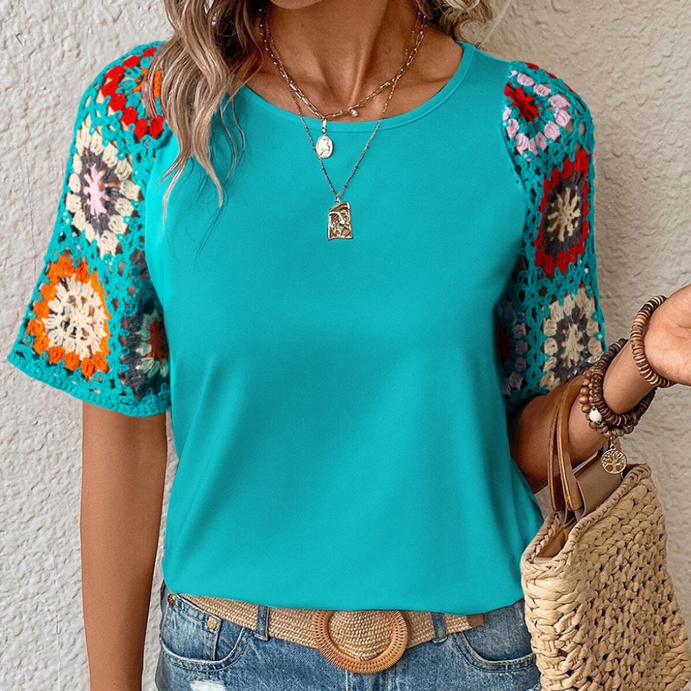 Turquoise Floral Crochet Short Sleeve‎ Top - Picture 3 of 9
